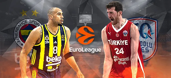 Fenerbahçe ve Anadolu Efes formalarıyla iki basketbol oyuncusu